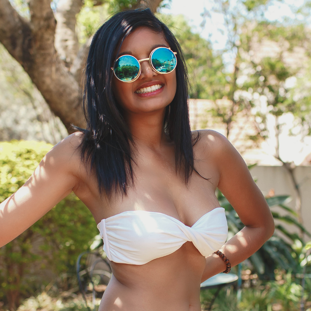 White - Bandeau Style Bikini Top: solid white boobtube bikini top. Handmade from nylon lyrca